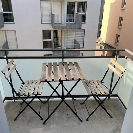 2 Center Flats With Balcony - Hildab * Zurigo